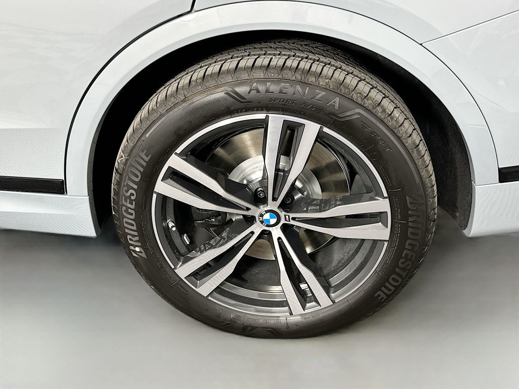 2026 Bmw X7 M60i photo 22