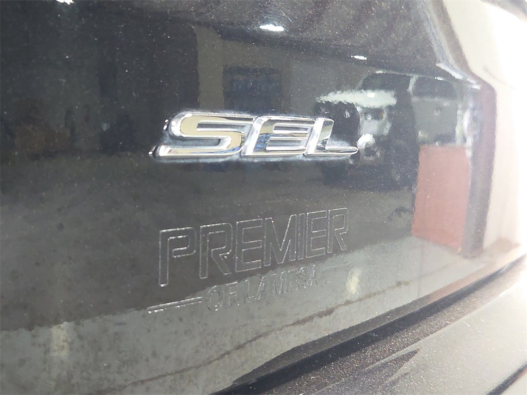 2021 Ford Edge SEL photo 11