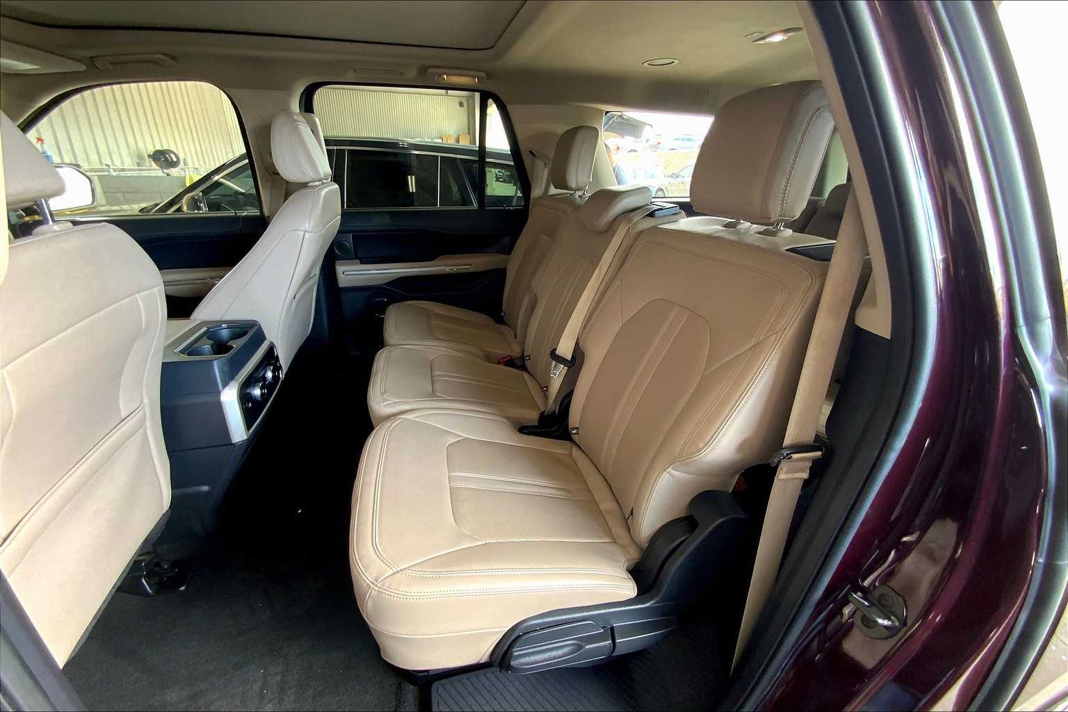 2024 Ford Expedition MAX Limited photo 18