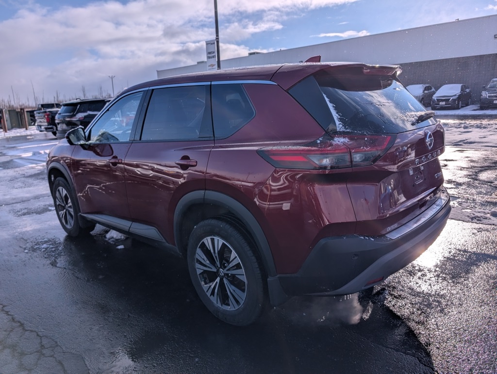 2021 Nissan Rogue SV photo 4