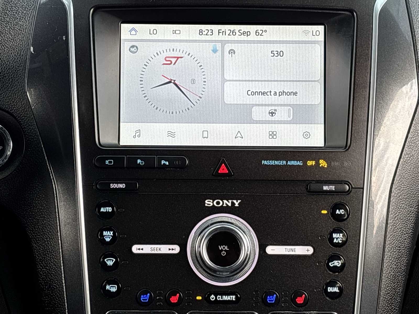 2019 Ford Explorer Limited photo 16