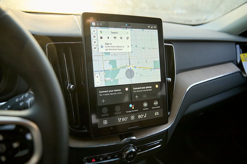 2026 VOLVO XC60 - Image 13