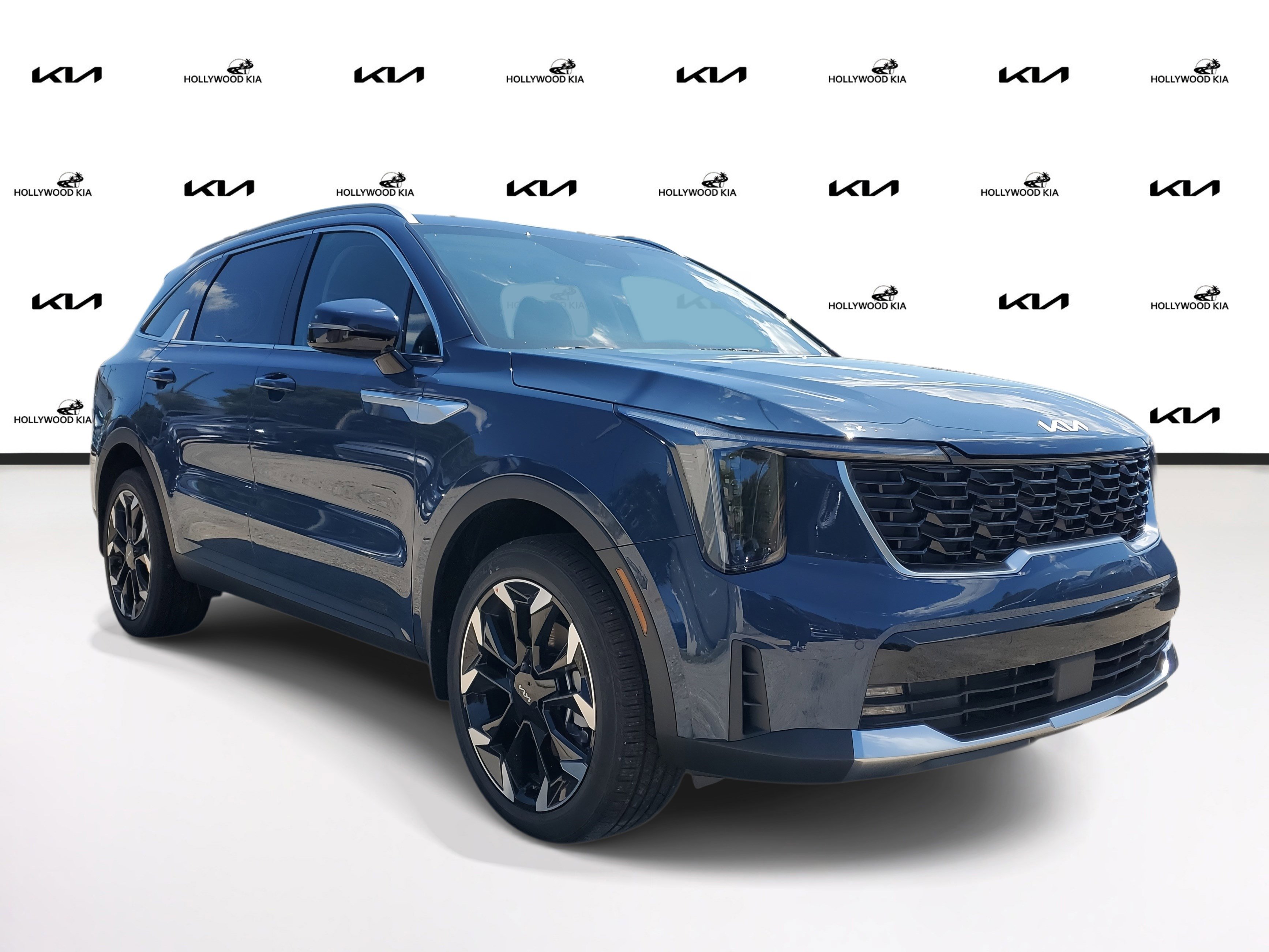 2025 Kia Sorento EX photo 2