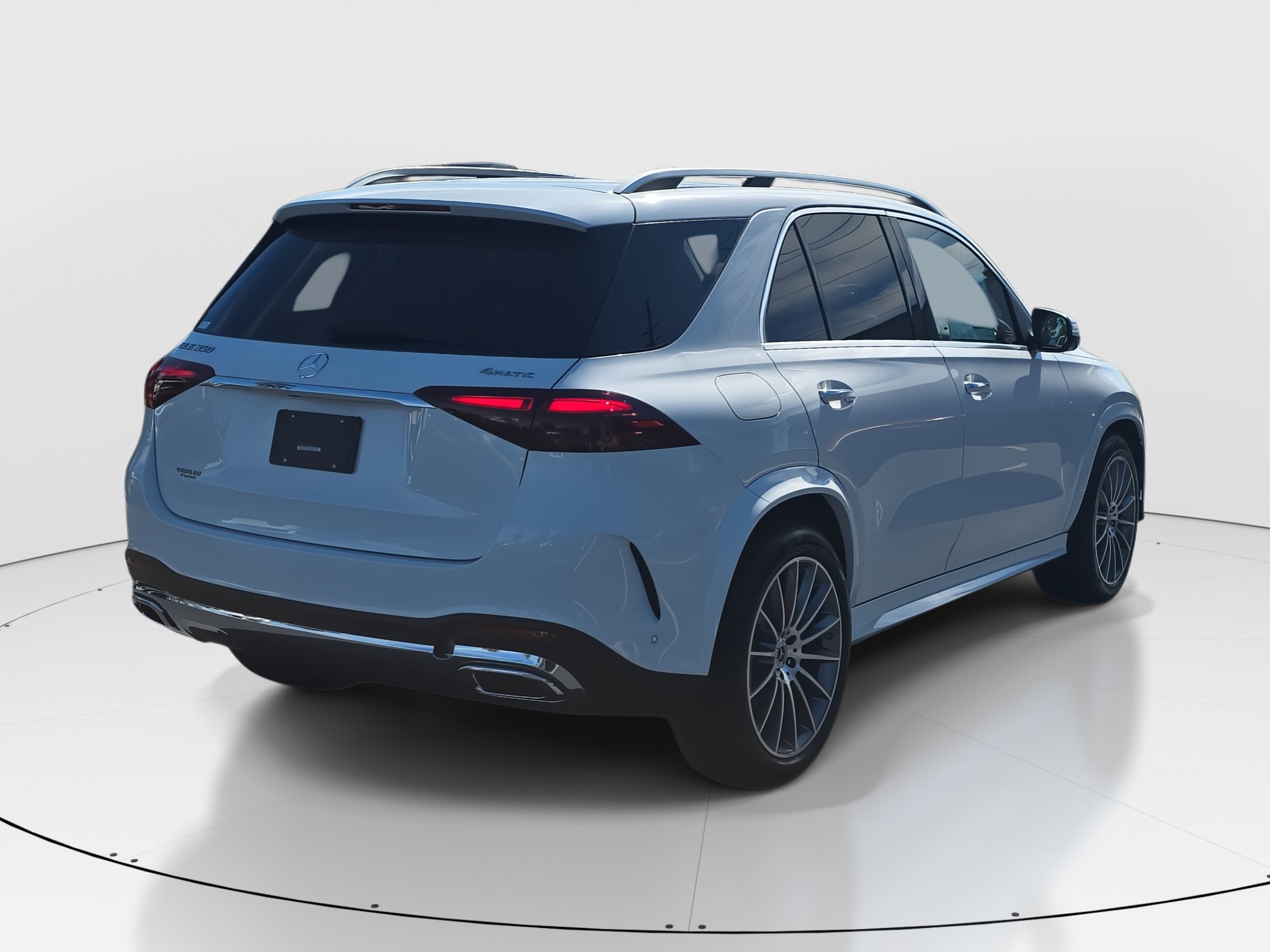 2026 Mercedes Benz GLE 350 4MATIC photo 3