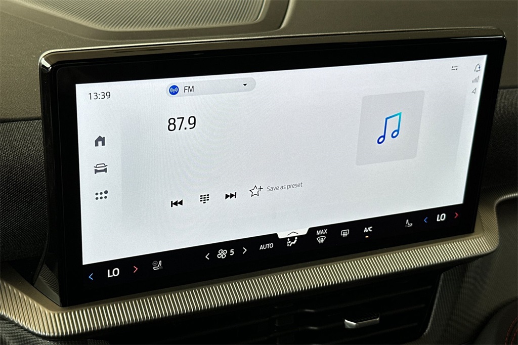 2025 Ford Explorer ST-Line photo 19