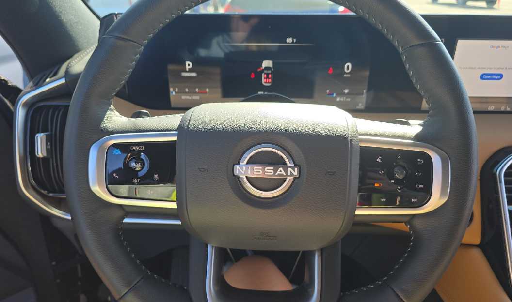 2025 Nissan Armada SL photo 4