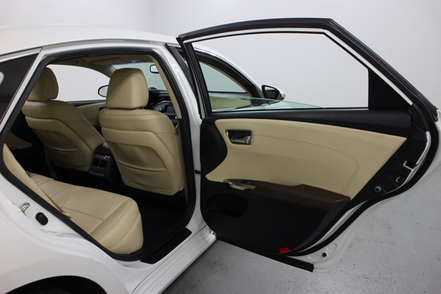 2014 Toyota Avalon XLE Premium photo 24