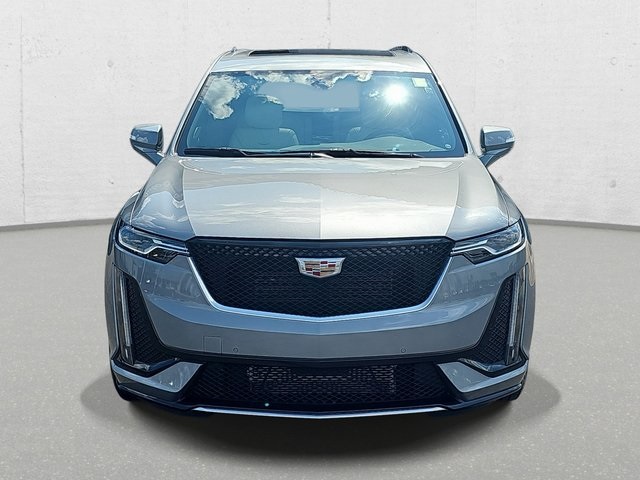 2025 Cadillac XT6 Sport photo 2