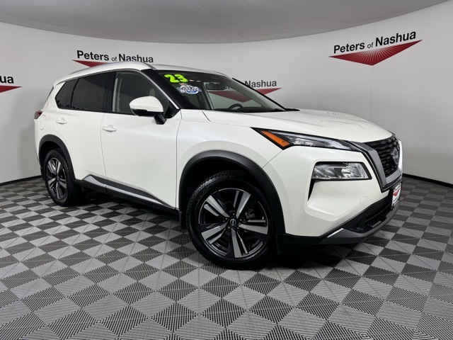 2023 Nissan Rogue SV's photo
