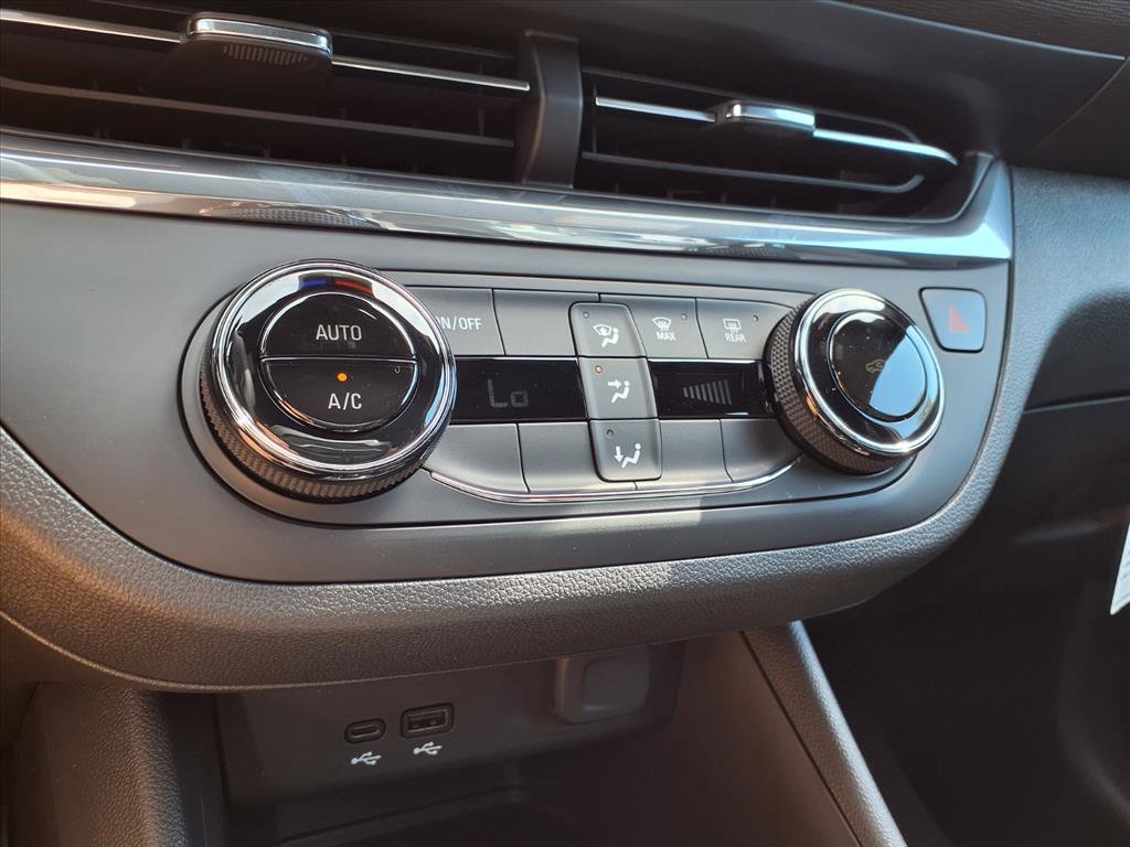 2026 Buick Envista Preferred photo 2
