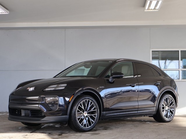 2025 Porsche Macan
