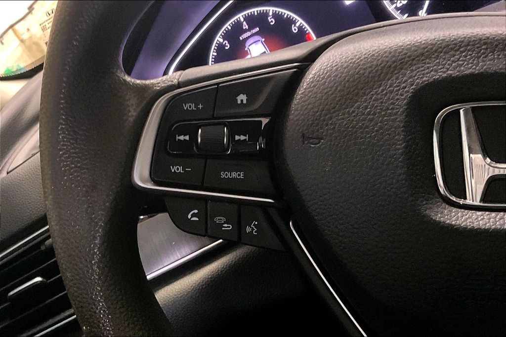 2020 Honda Accord LX photo 13