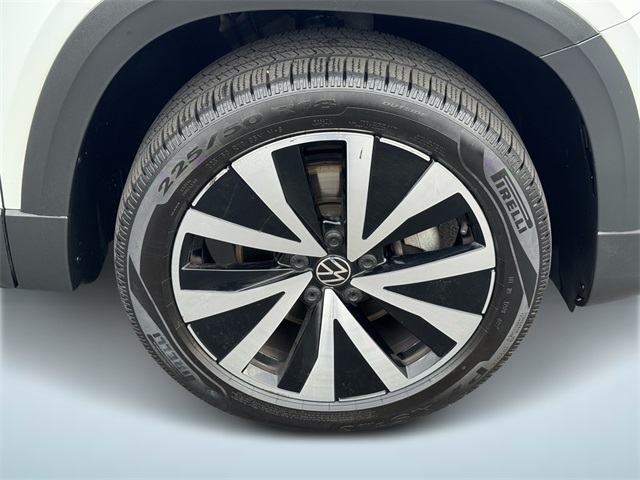 2022 Volkswagen Taos SE photo 5