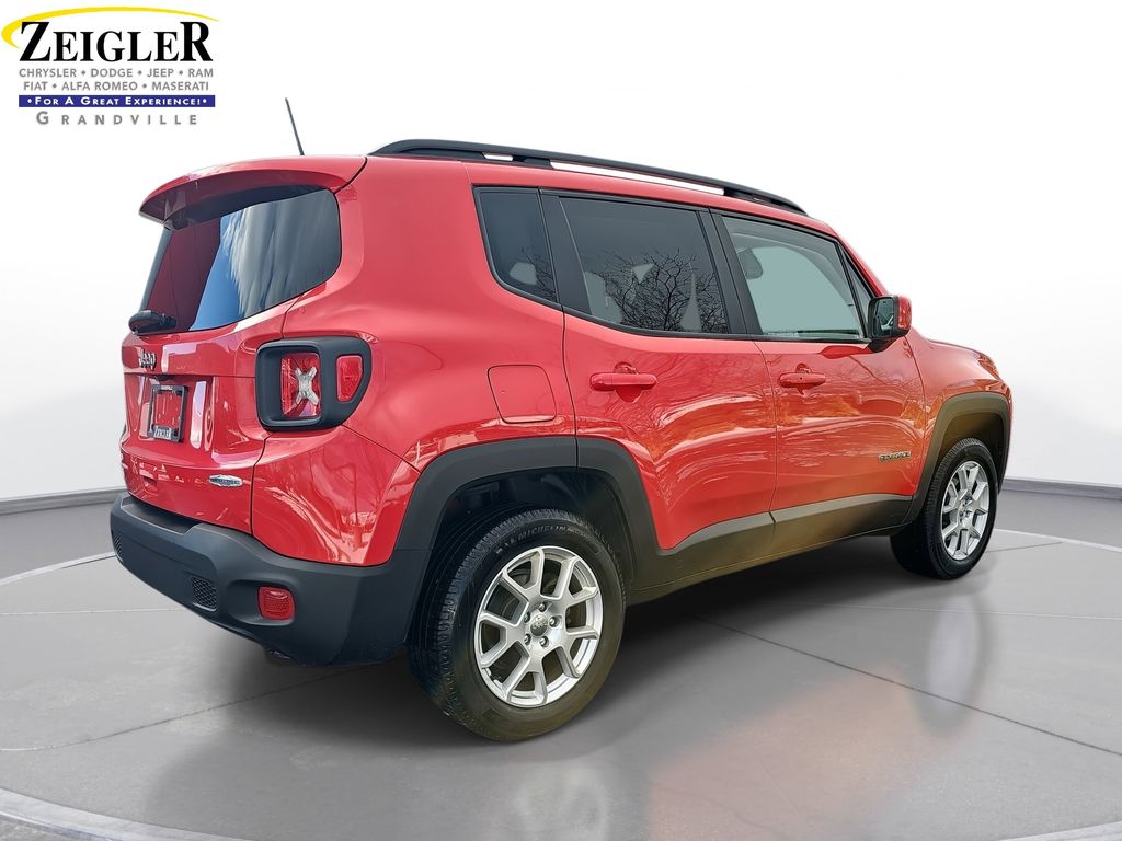 2020 Jeep Renegade Latitude photo 3