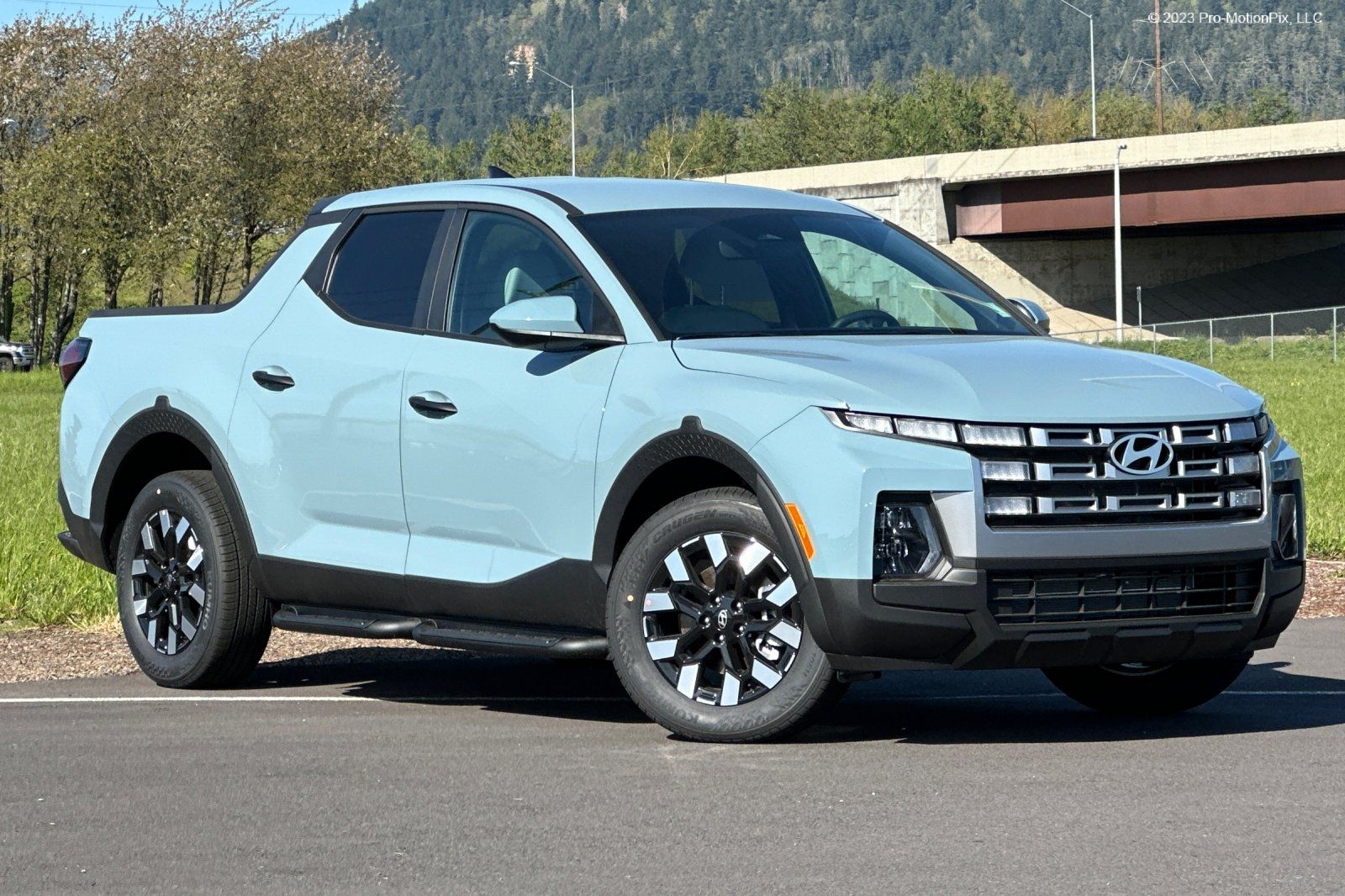 2025 Hyundai Santa Cruz SE's photo