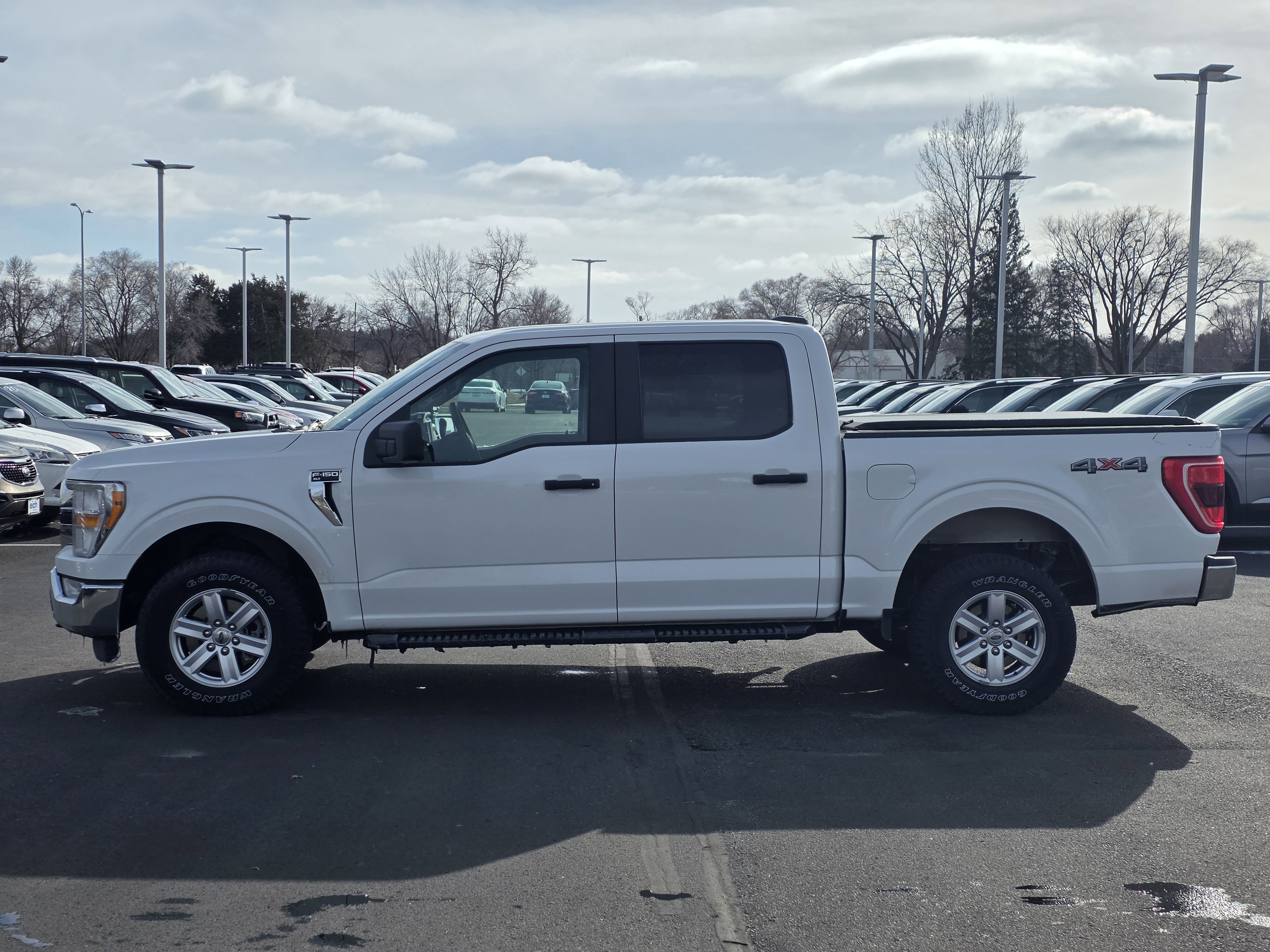 Used 2022 Ford F-150 XLT with VIN 1FTEW1EP3NKD11420 for sale in St. Cloud, Minnesota