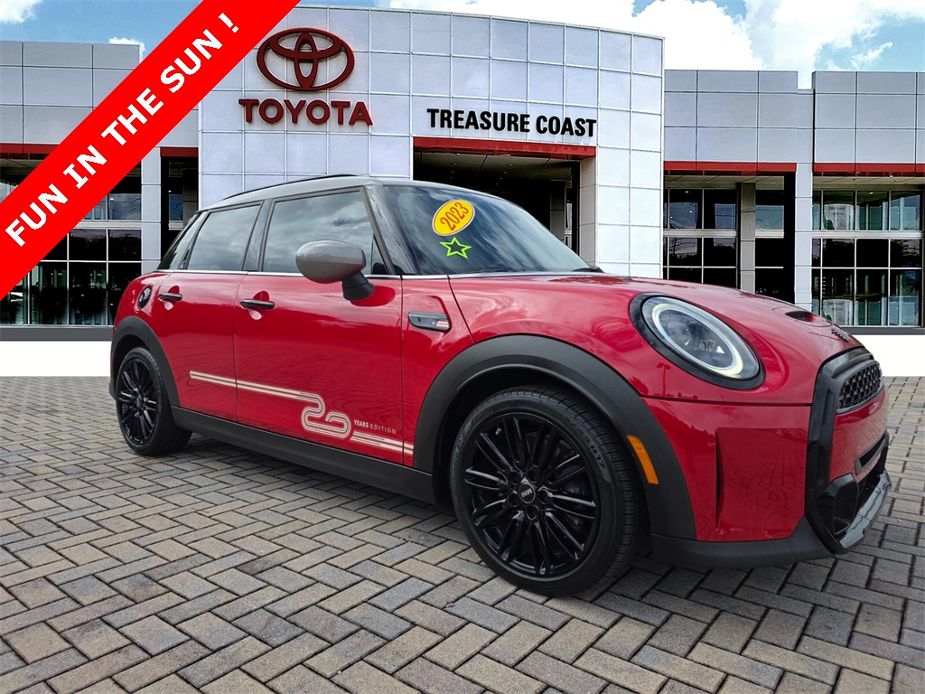 2023 MINI Hardtop 4 Door