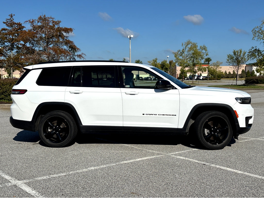 2023 Jeep Grand Cherokee Altitude photo 21
