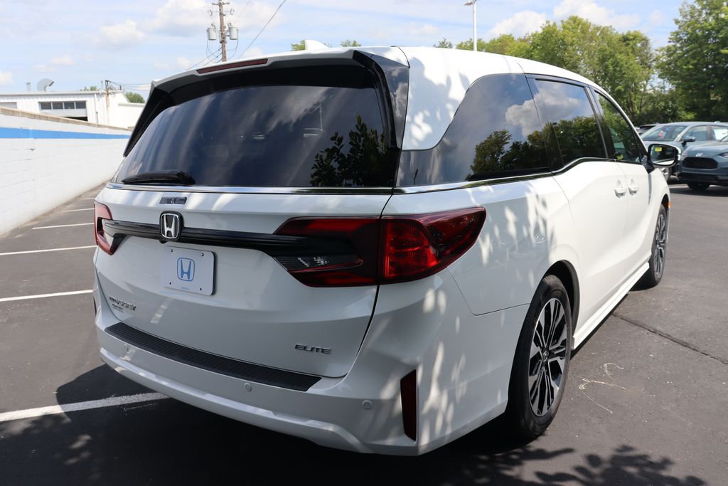 2026 Honda Odyssey Elite photo 4