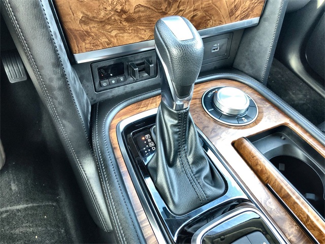2023 Nissan Armada SL photo 12