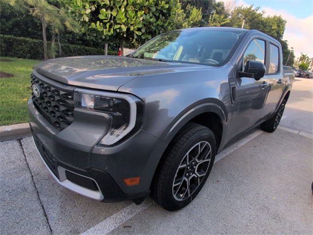 2025 Ford Maverick Lariat photo 4