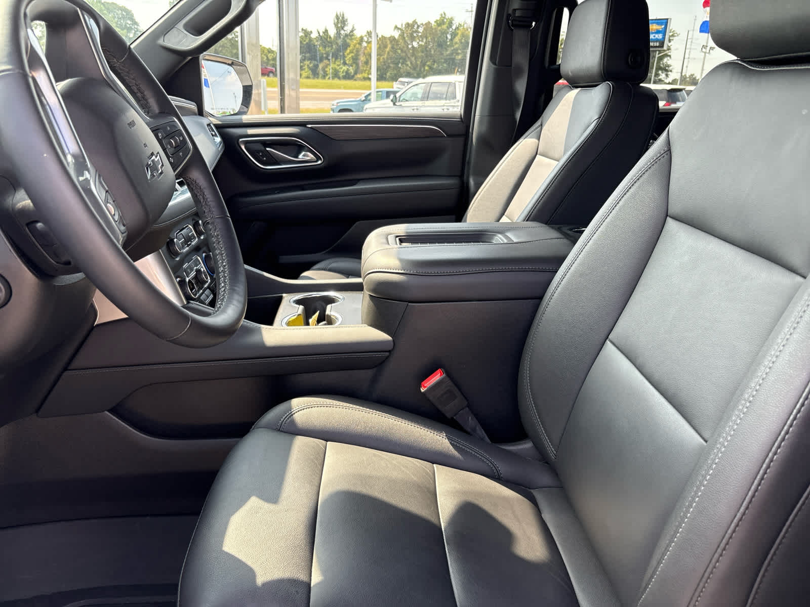 2024 Chevrolet Suburban Z71 photo 15