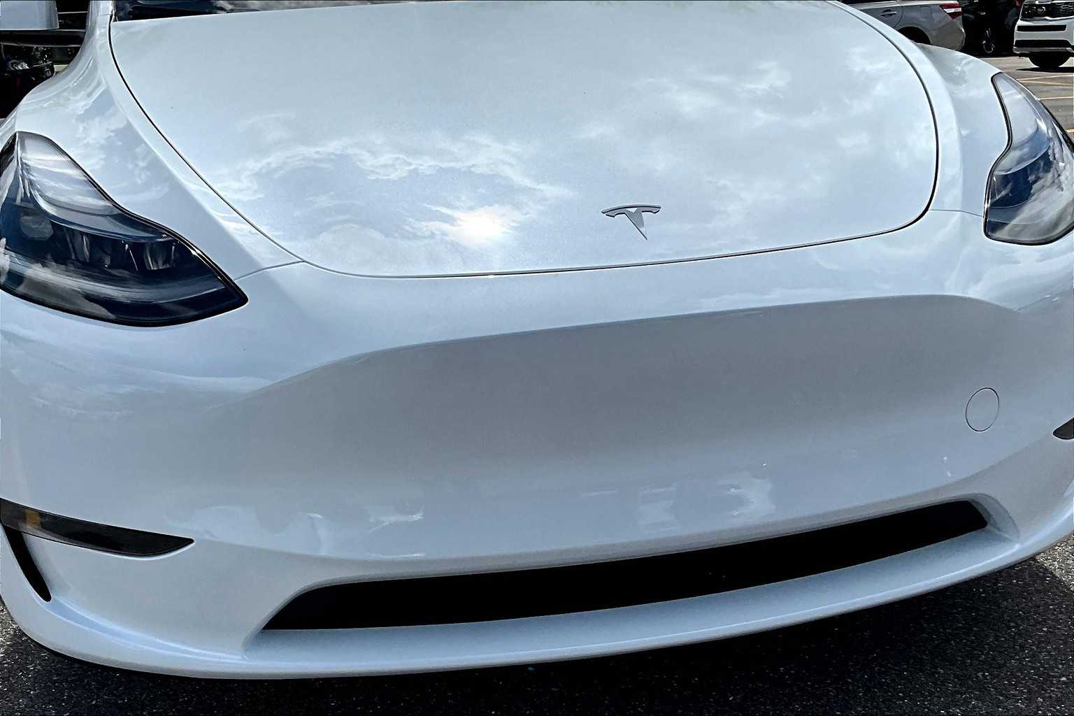 2024 Tesla Model Y Long Range photo 27
