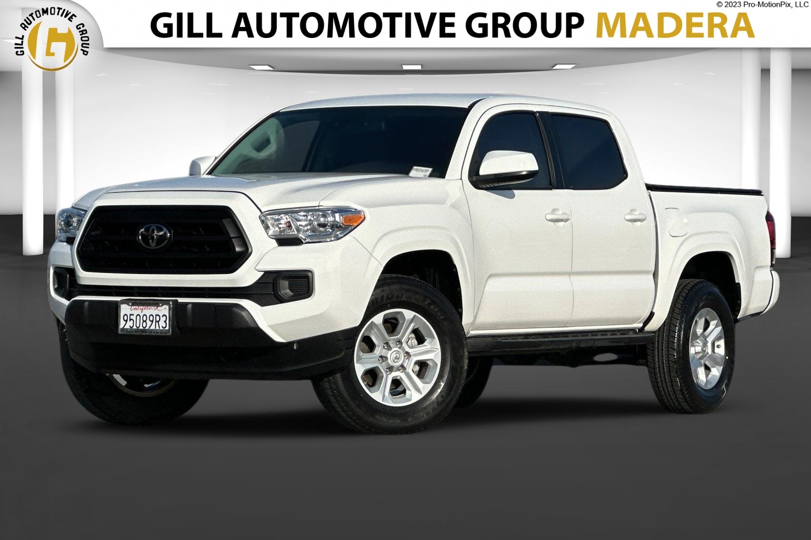 2023 Toyota Tacoma SR's photo