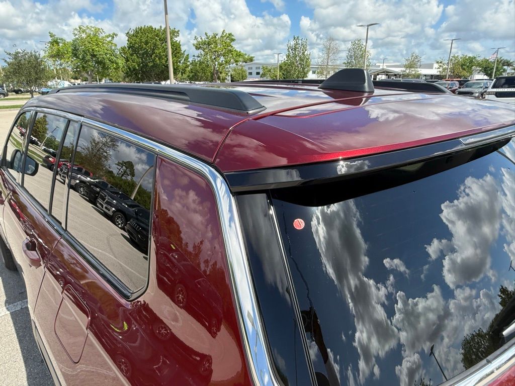 2025 Jeep Grand Cherokee Laredo X photo 29