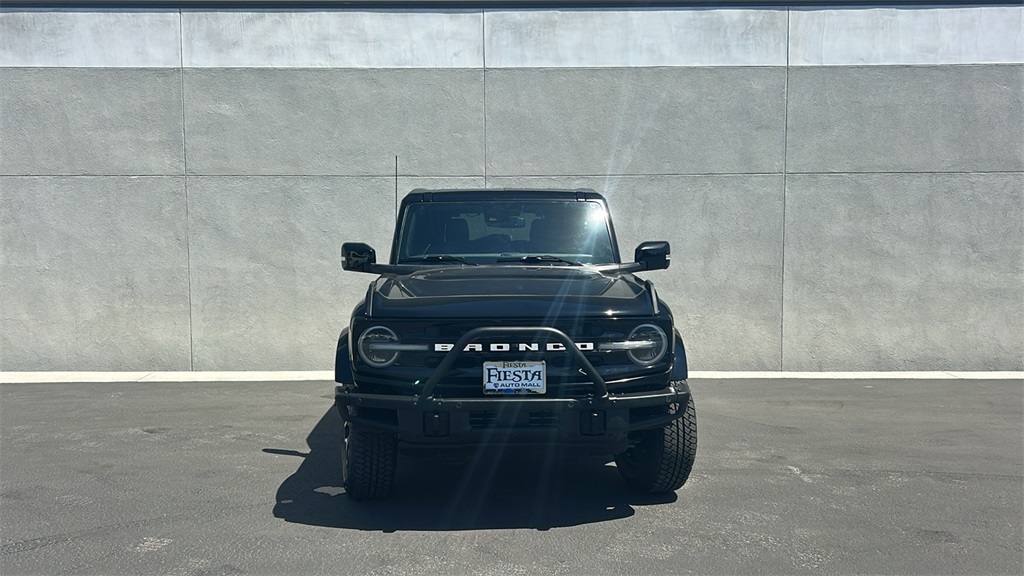 2022 Ford Bronco Outer Banks photo 2
