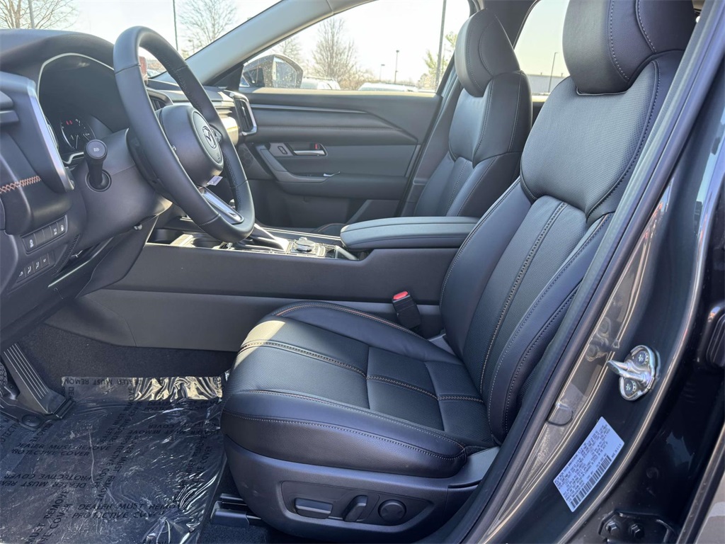 2025 Mazda CX-50 Premium photo 9