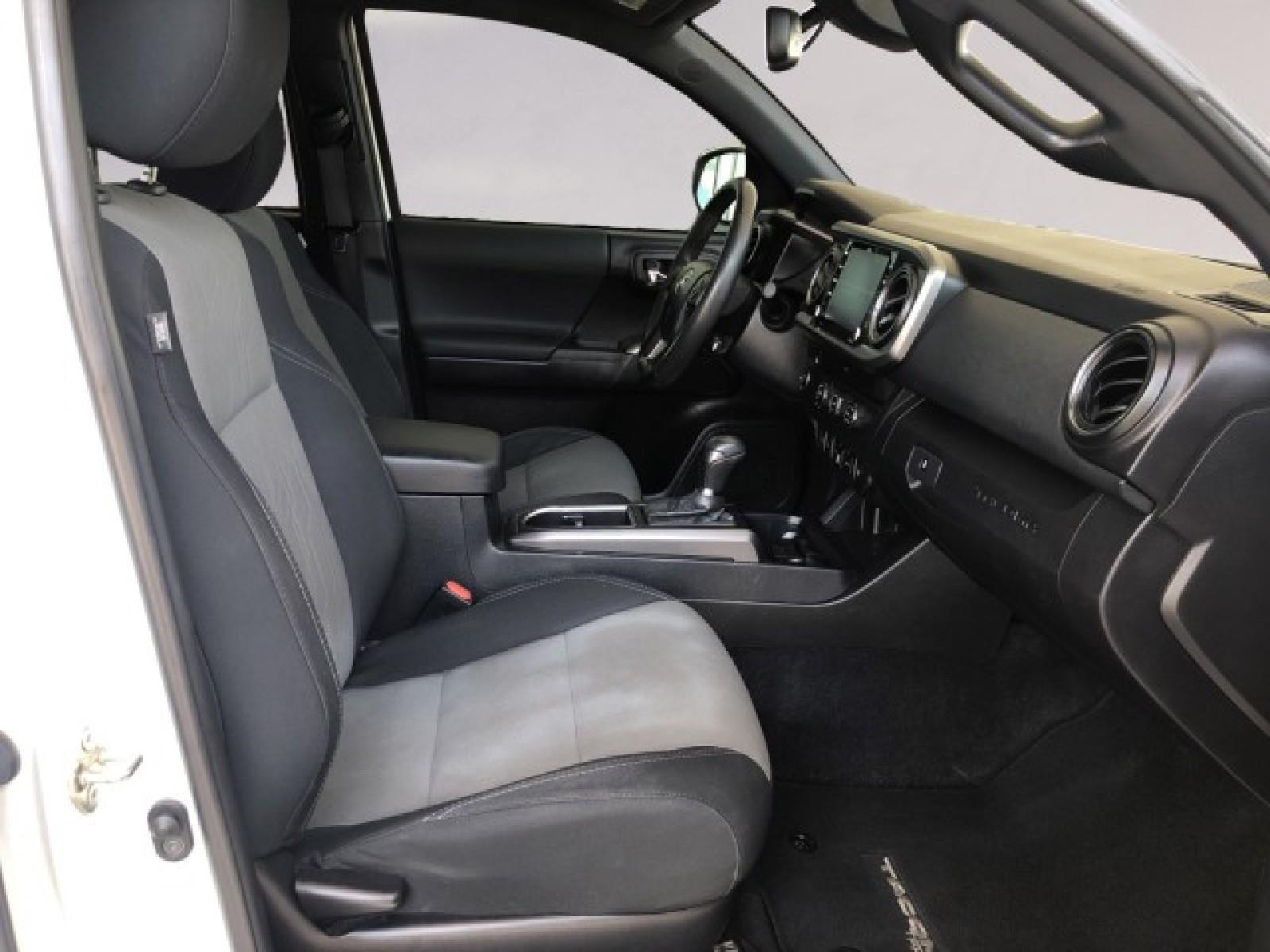 2020 Toyota Tacoma TRD Sport Double Cab V6 photo 14