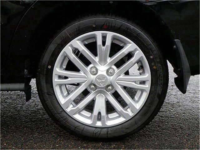 2024 Mitsubishi Mirage G4 LE photo 3
