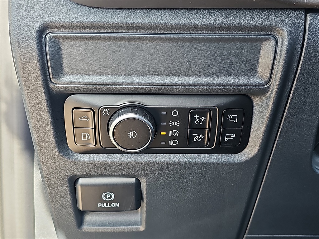 2025 Ford F-150 XLT photo 23
