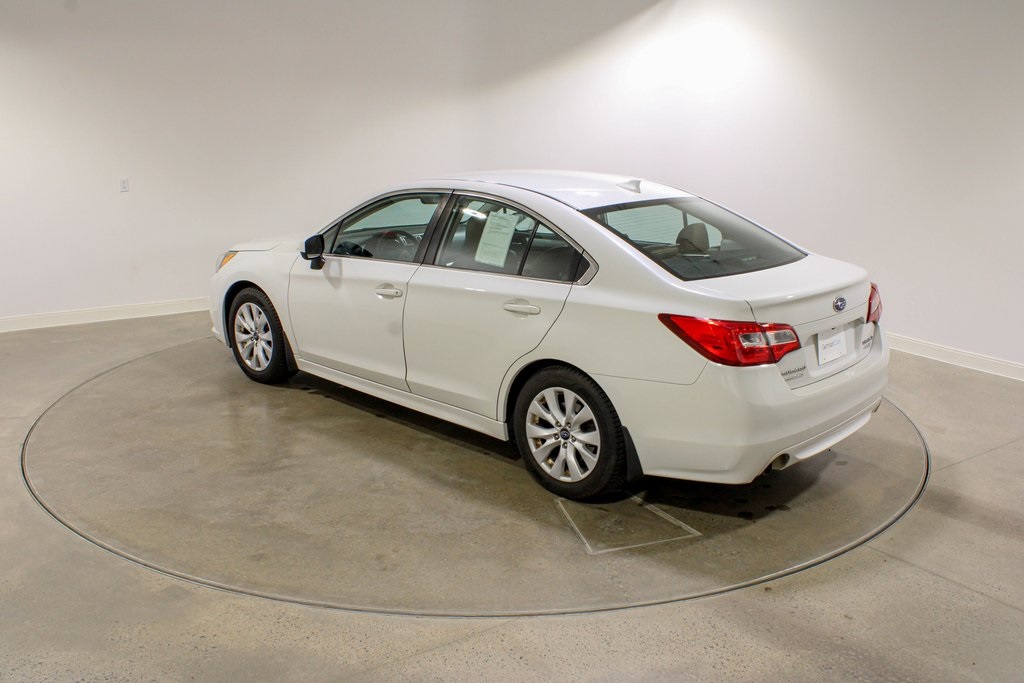 2017 Subaru Legacy 2.5i photo 2