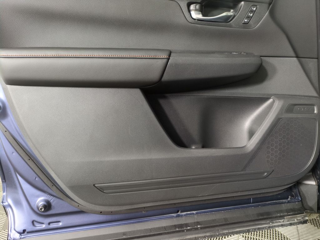 2026 Honda CR-V Hybrid Sport-L photo 8