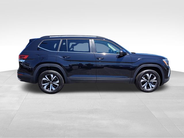 2025 Volkswagen Atlas SE photo 2