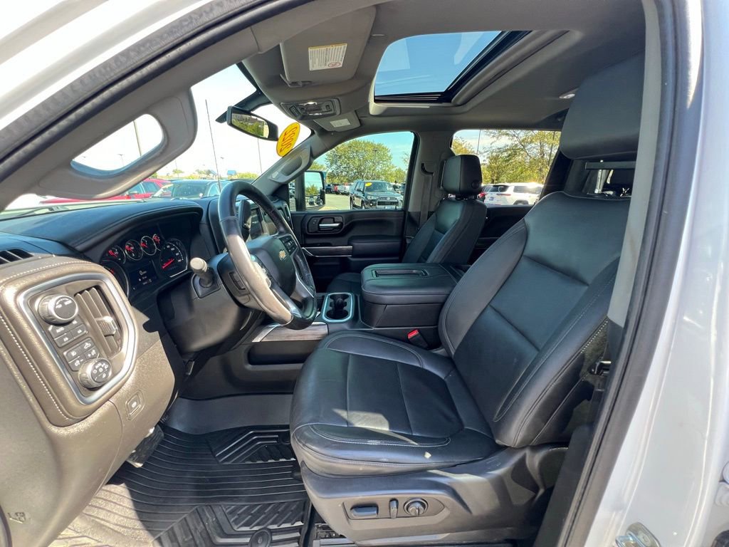 2022 Chevrolet Silverado 2500HD LTZ photo 17