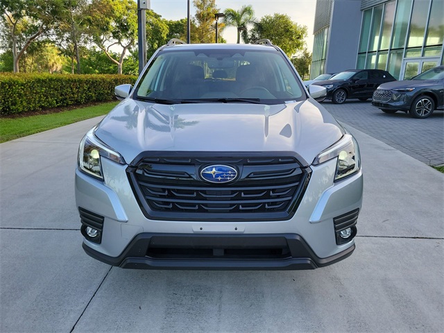 2024 Subaru Forester Limited photo 2