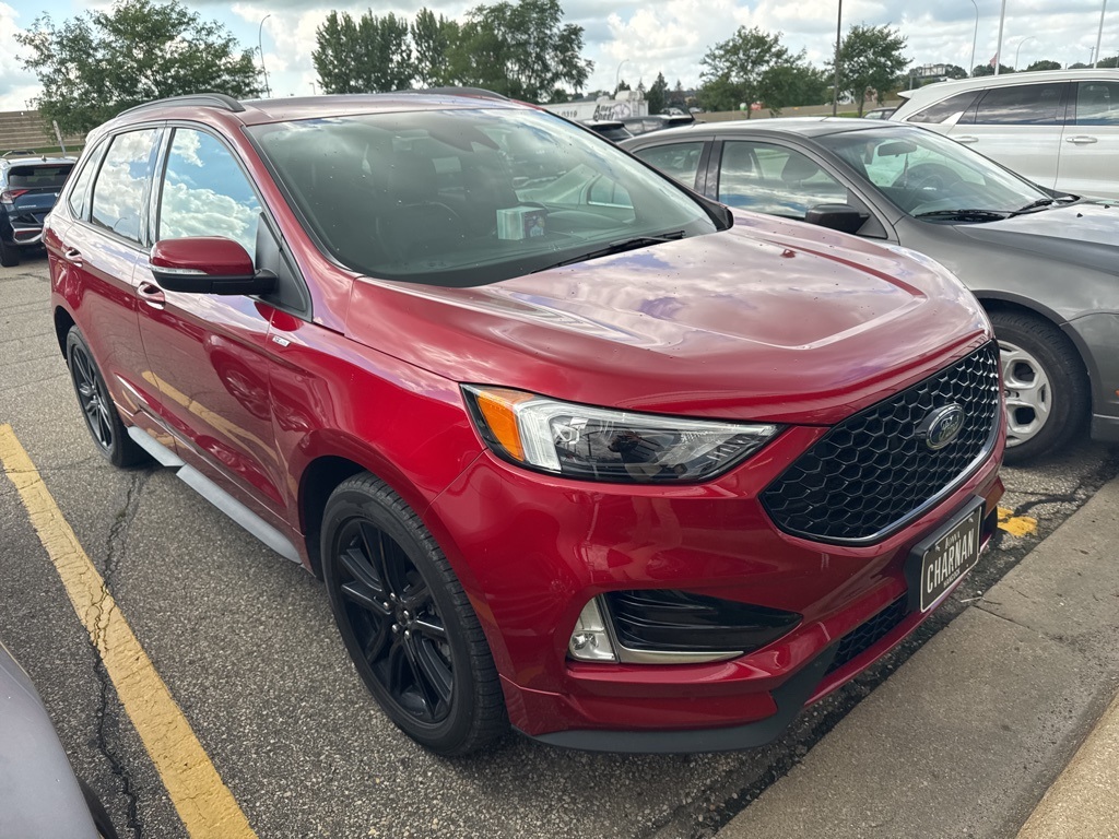 2020 Ford Edge ST photo 2