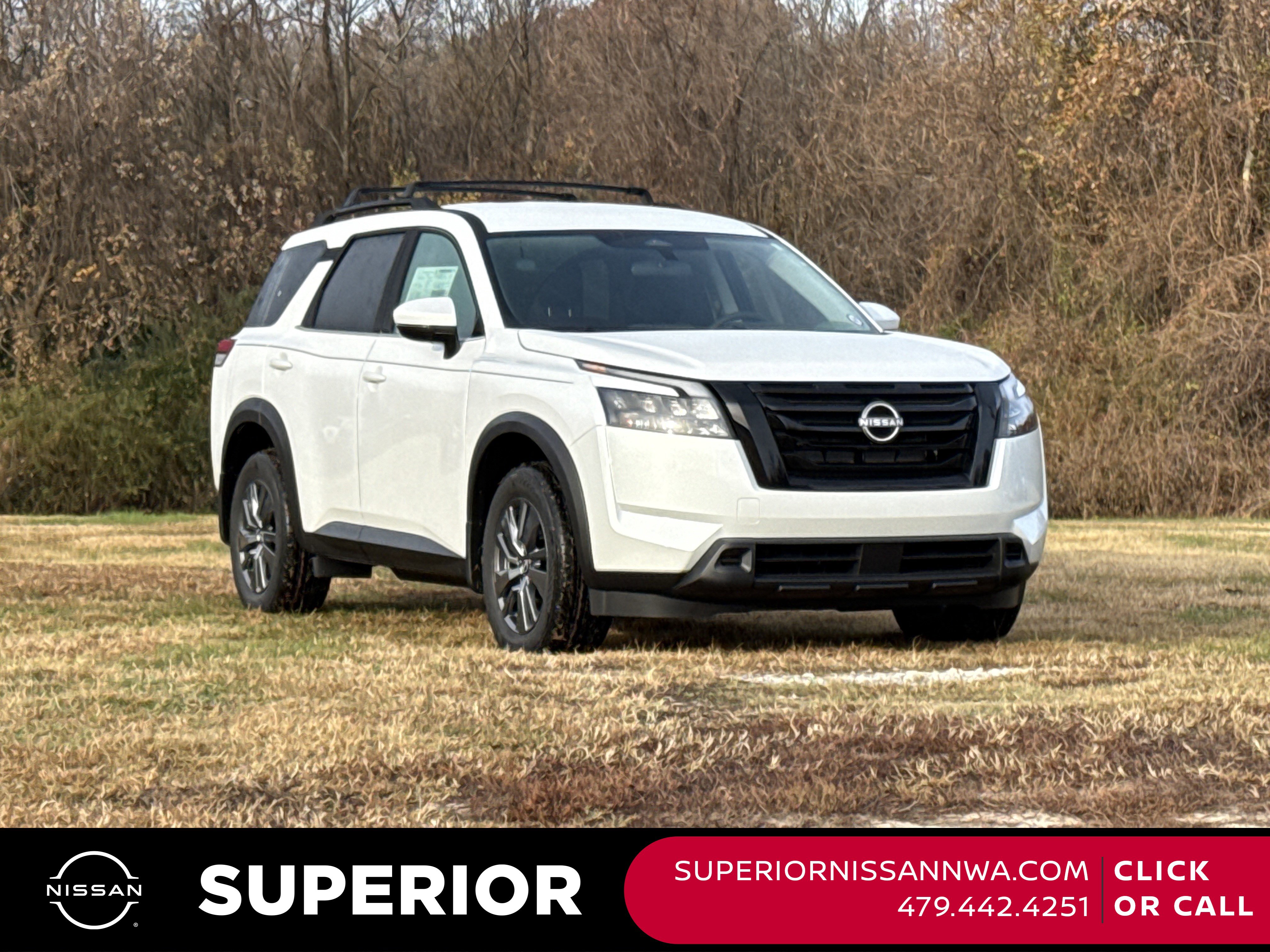 2025 Nissan Pathfinder SV's photo