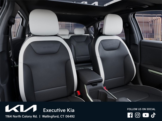2025 Kia K4 GT-Line Turbo photo 12