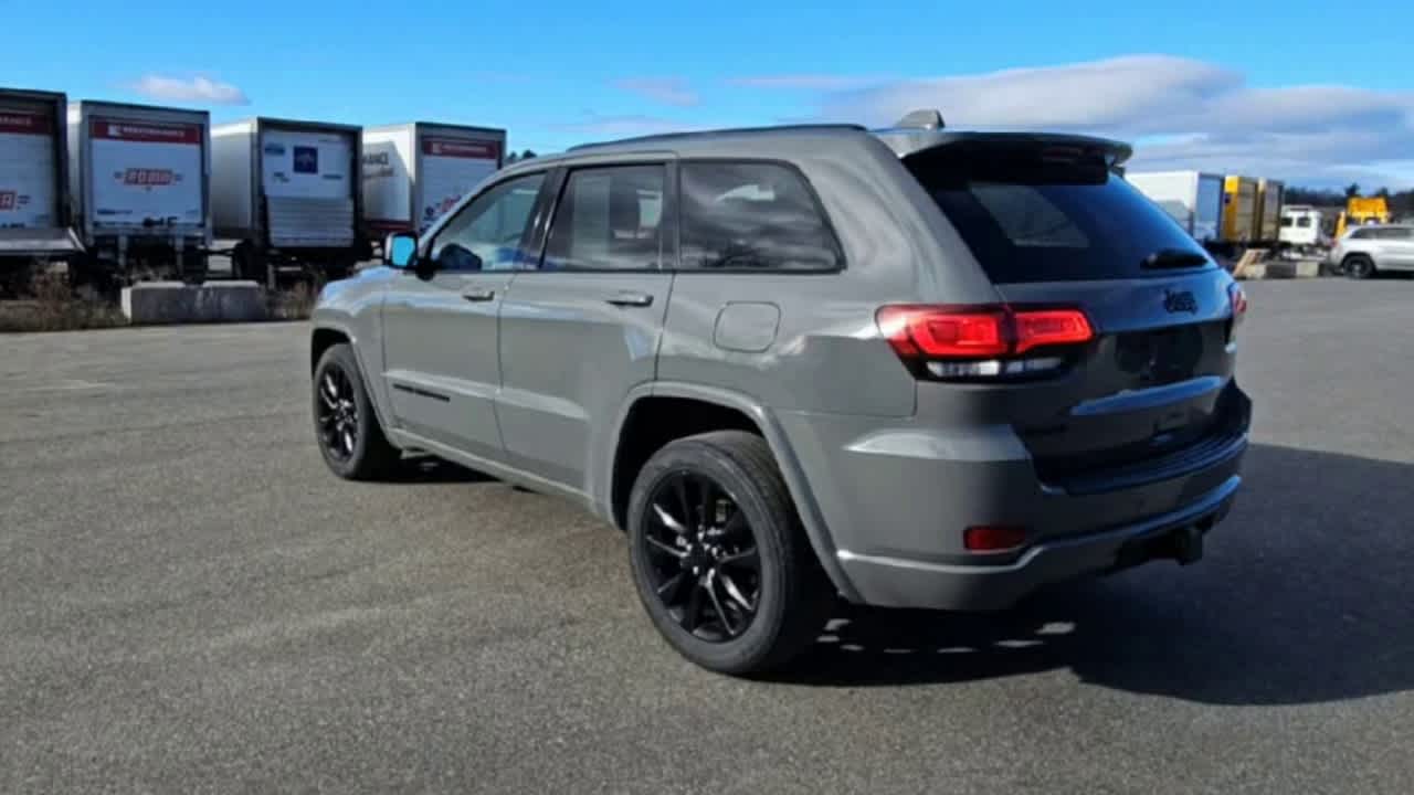 2021 Jeep Grand Cherokee Laredo X photo 4