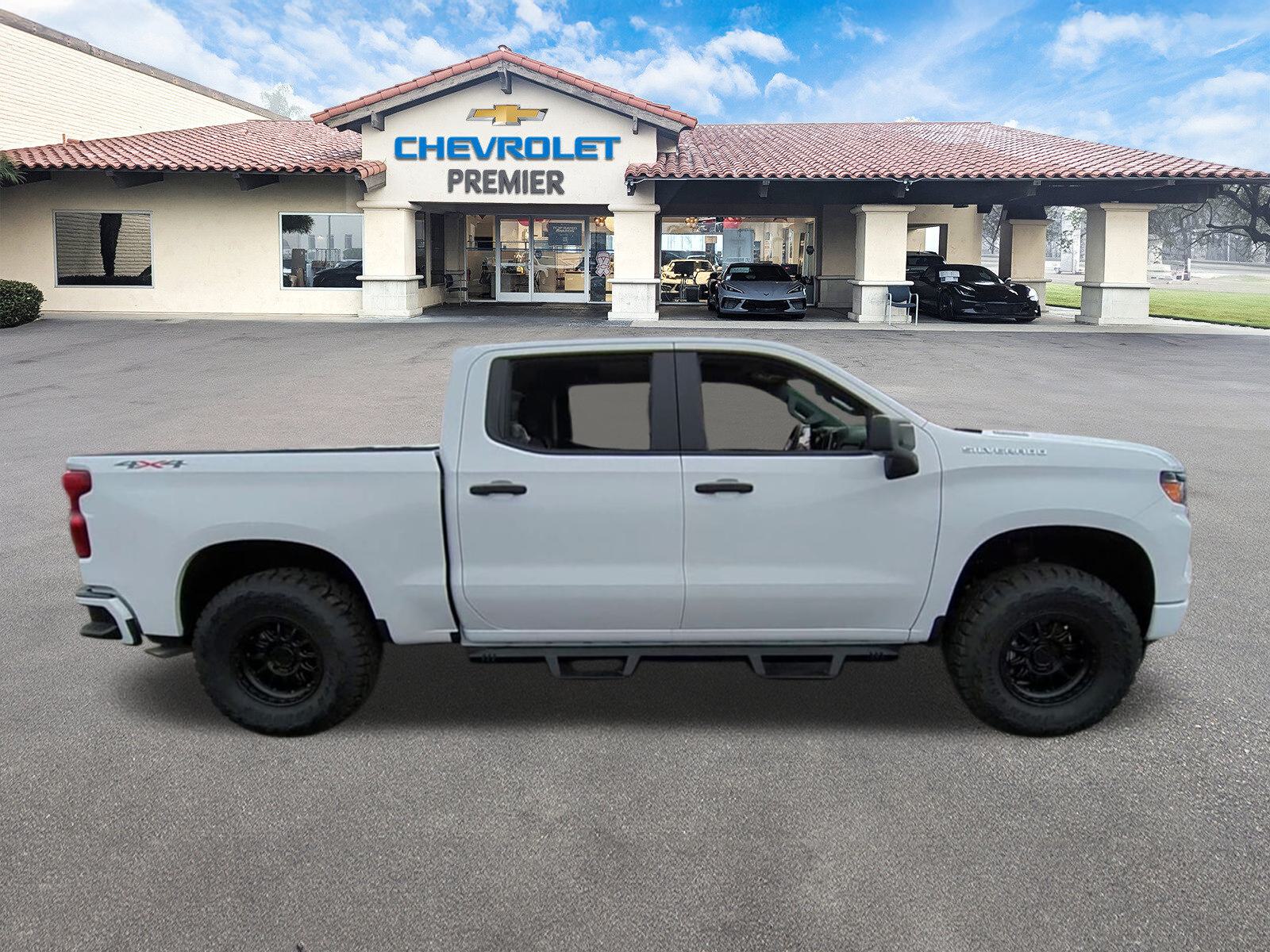 2025 Chevrolet Silverado 1500 Custom photo 9