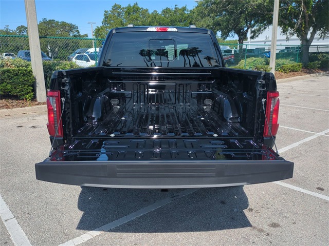2025 Ford F-150 XLT photo 13