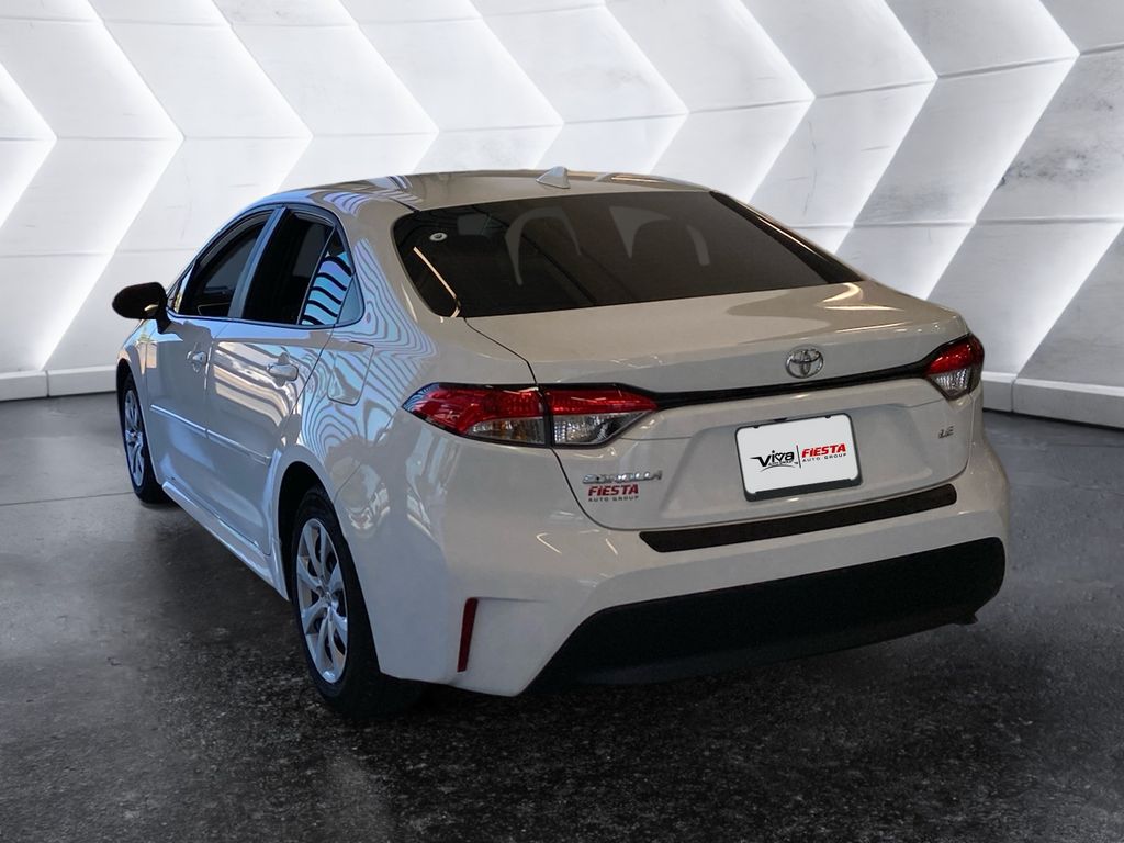 2023 Toyota Corolla LE photo 6