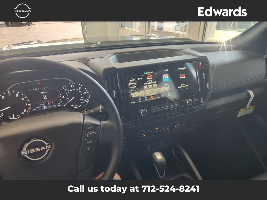 2026 Nissan Frontier SV photo 17
