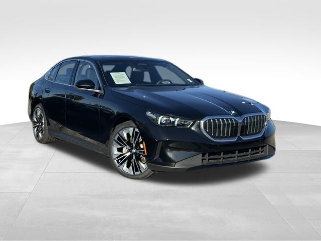 2025 BMW 5 Series 530i's photo