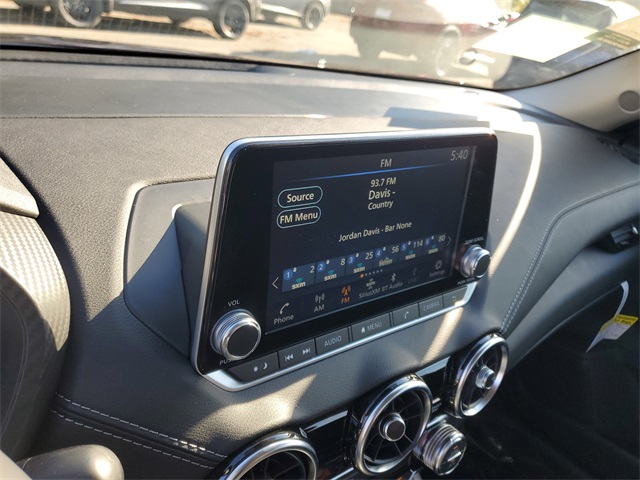 2025 Nissan Sentra SV photo 14