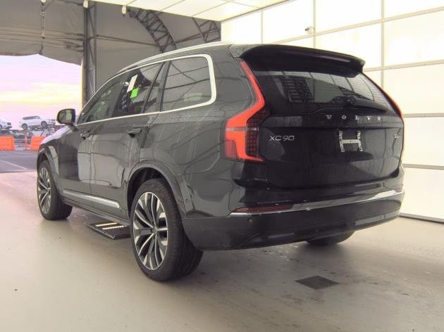 2025 Volvo XC90 Plus photo 3